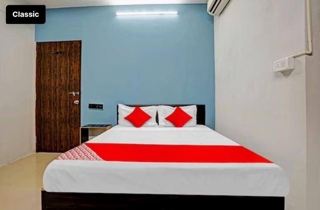 Hotel Welcome, Vip Road Vesu Surat Eksteriør billede